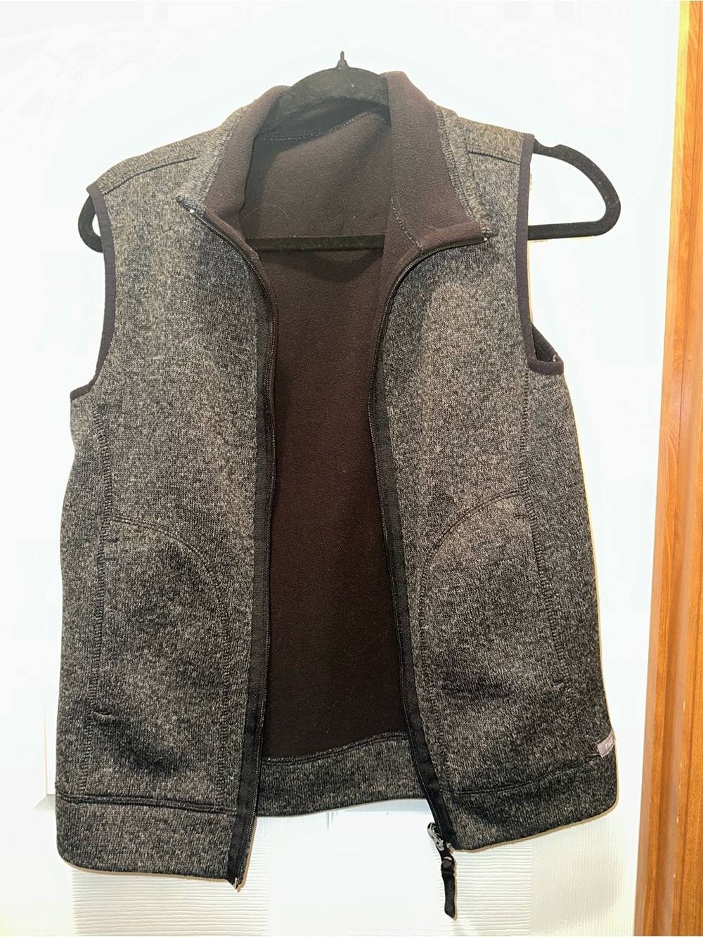 Women’s Figs Vest